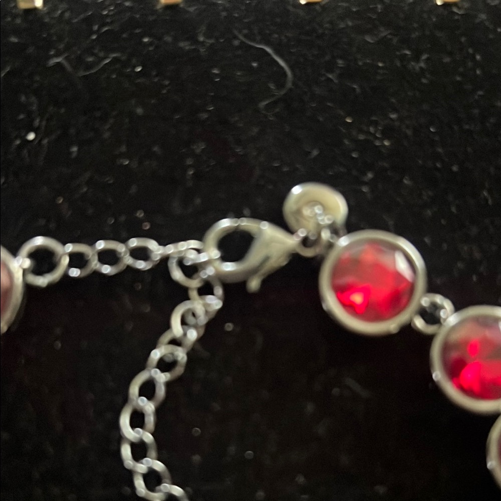 Elegant Red Gemstone Necklace - Picture 2 of 5
